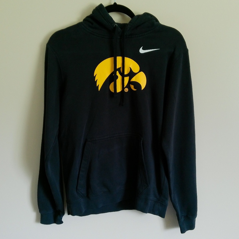 Nike Iowa Hawkeyes Sportswear Pullover Hoodie